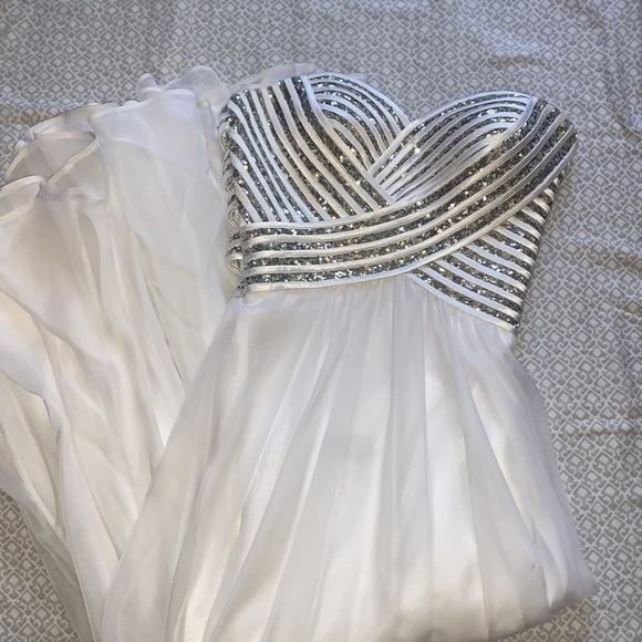 La Femme Dresses & Skirts - Prom Gown - Strapless White